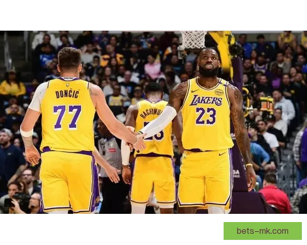 湖人迎战独行侠老詹能否扛起大梁弗拉格力助球队止连败